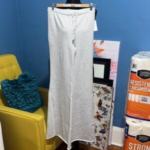 Good American Stylish Heather Gray wide leg sweater pant  great material